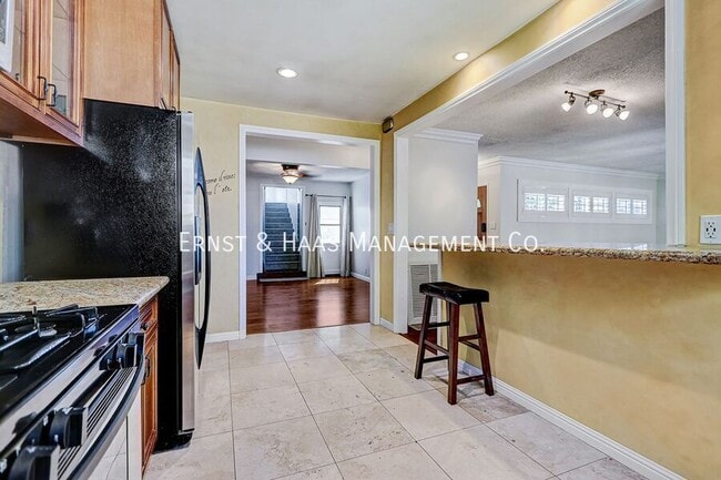 Building Photo - 6533 E Monlaco Rd