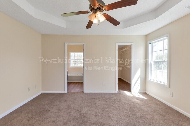 Building Photo - 110 Vineyard Ridge Dr