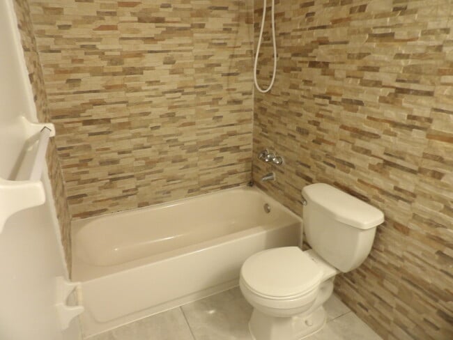 Building Photo - 201 Bonnie Blvd