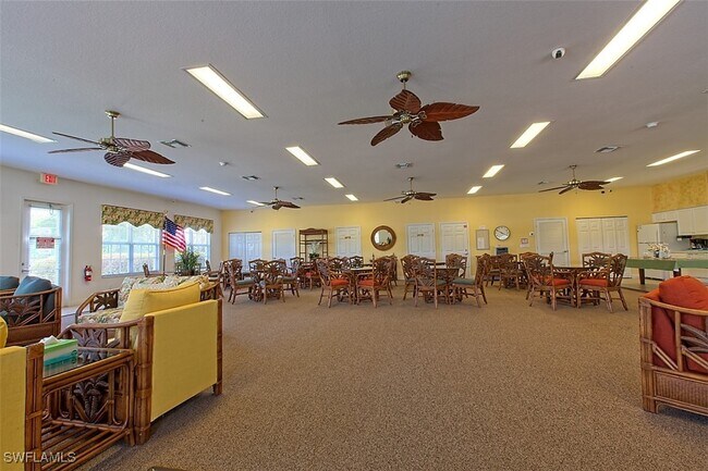 Building Photo - 25064 Peacock Ln