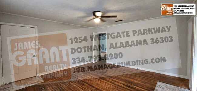 Building Photo - 1528 S Park Ave