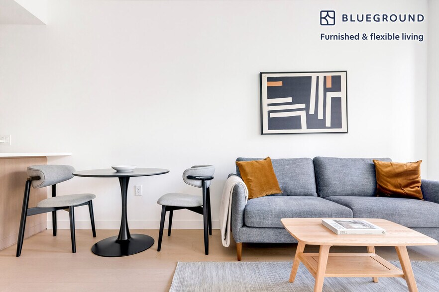 Building Photo - 478 Kent Ave