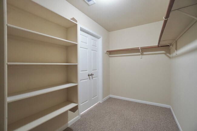 Building Photo - 1810 Laminar Creek Road