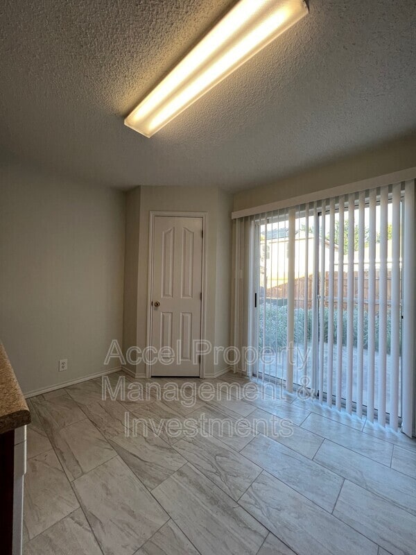 Building Photo - 5408 N 35th St