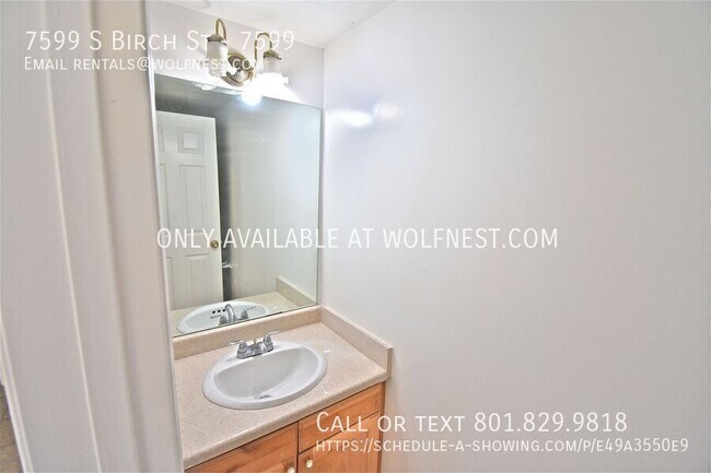 Building Photo - 7599 Birch St