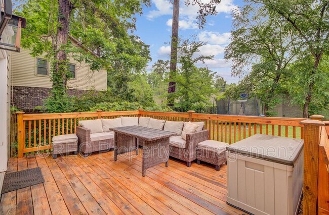 Building Photo - 109 Fort St