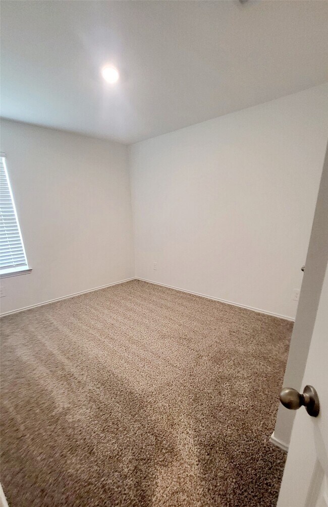 Building Photo - 23835 Sunland Park Ct