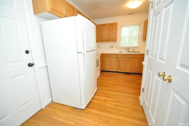 Building Photo - 124 Trafalgar Ln