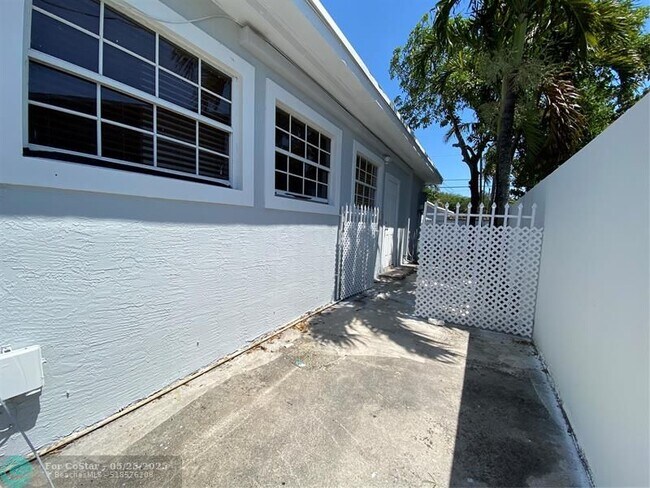 Building Photo - 2250 NW 103rd St