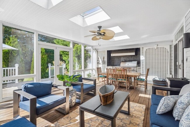 Building Photo - 117 Fox Hollow Ln