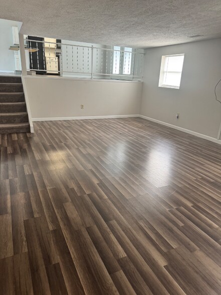 Building Photo - 5005 Harmont Ave NE