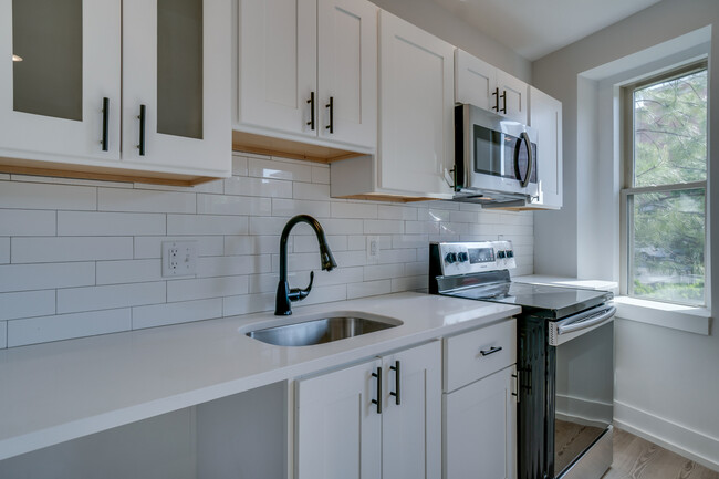 Building Photo - 3126 16th St NW