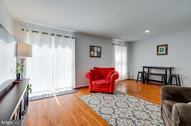 Building Photo - 9013 Kerrydale Ct