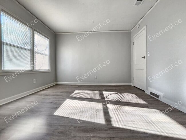 Building Photo - 1682 Altadena Pl SW