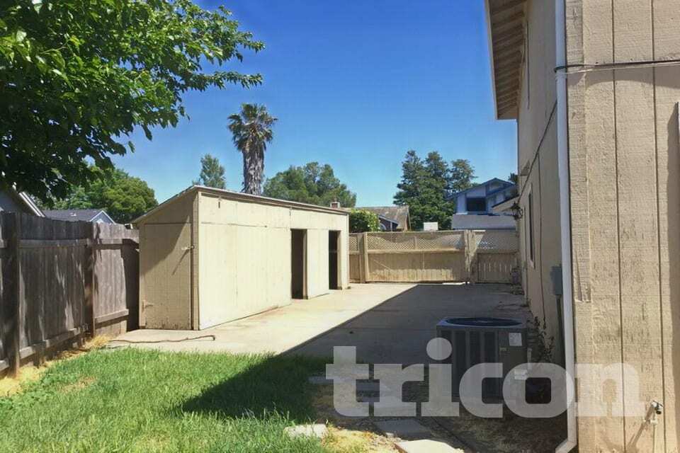 Building Photo - 844 Sage Dr