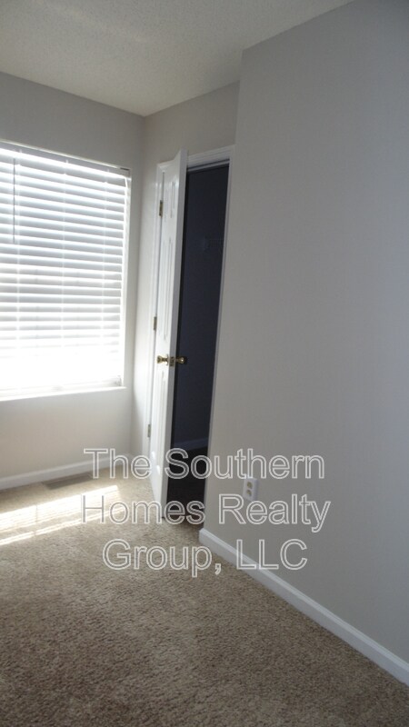 Building Photo - 3059 Lee Hwy