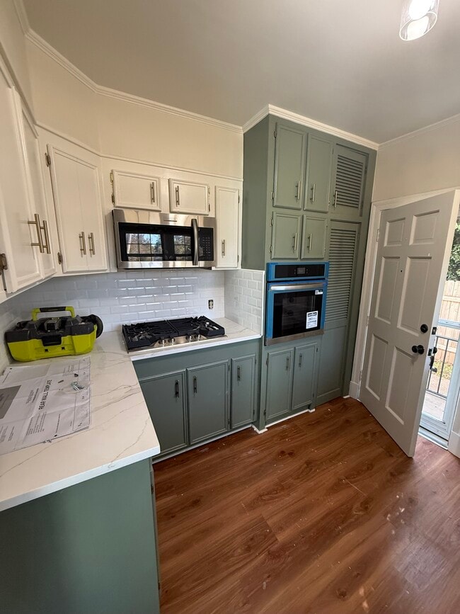 Building Photo - 117 Preston Ave