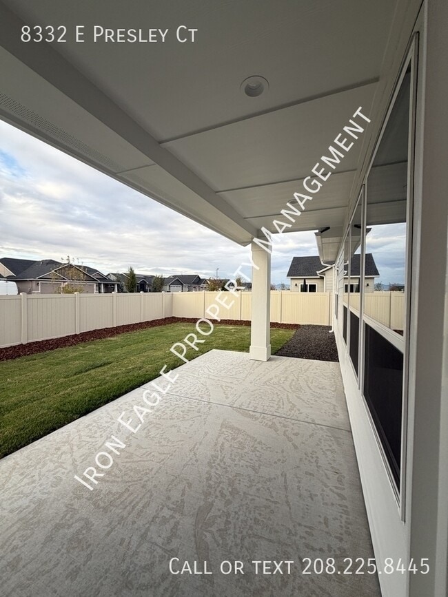 Building Photo - 8332 E Presley Ct