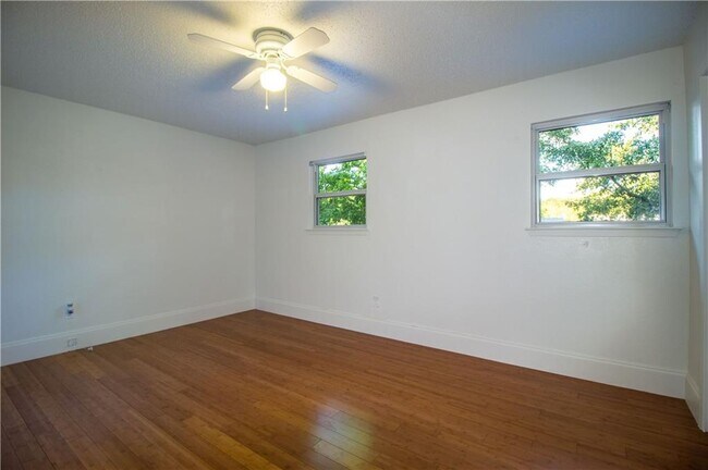 Building Photo - 8211 Pilgrims Pl