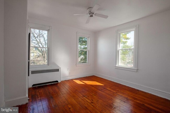 Building Photo - 401 Morgan Ave