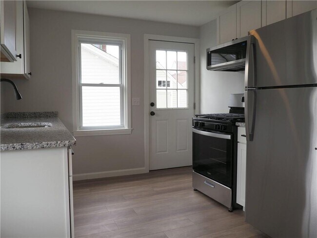 Building Photo - 74 Blanding Ave