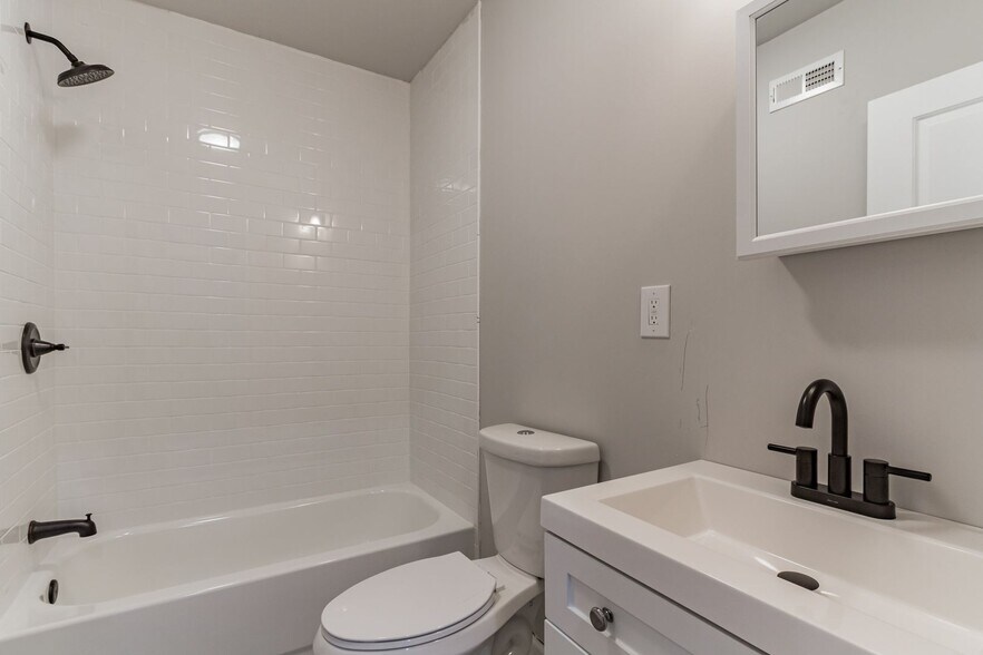 Building Photo - 5628 Broomall St