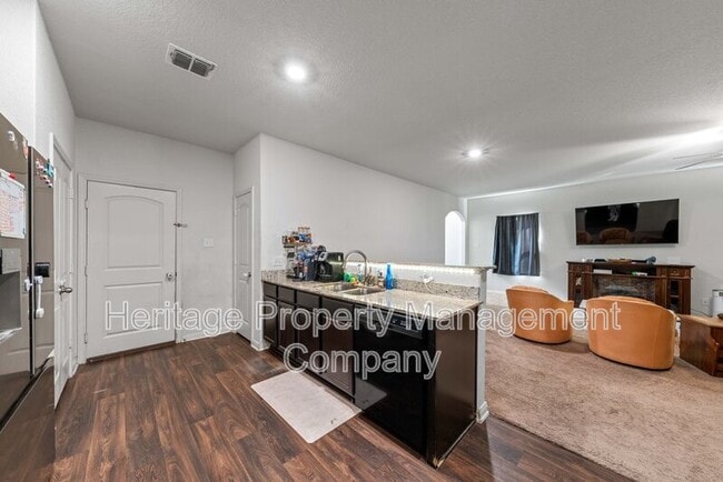 Building Photo - 739 Veloway Trail