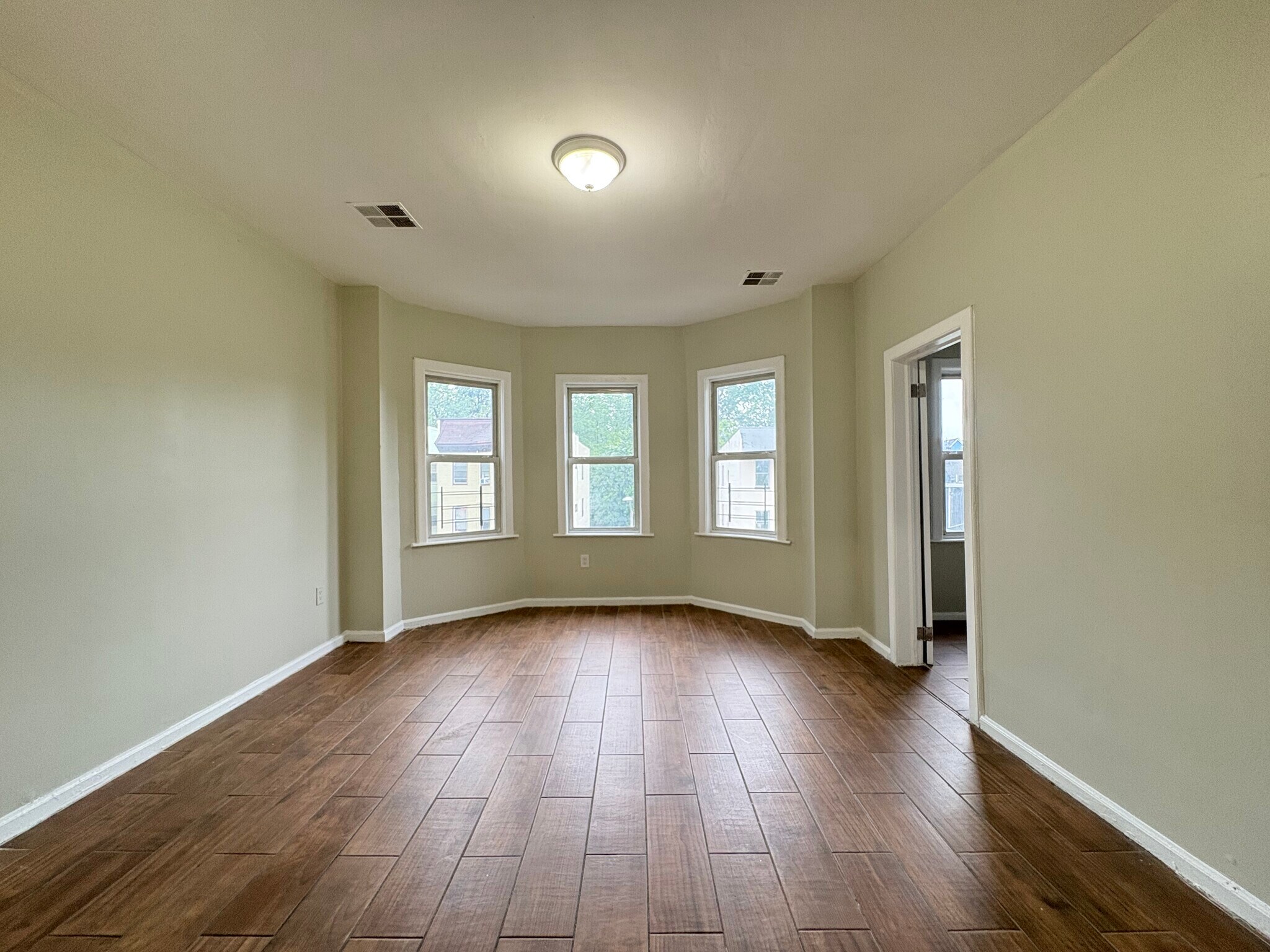 Building Photo - 92 N 15th St