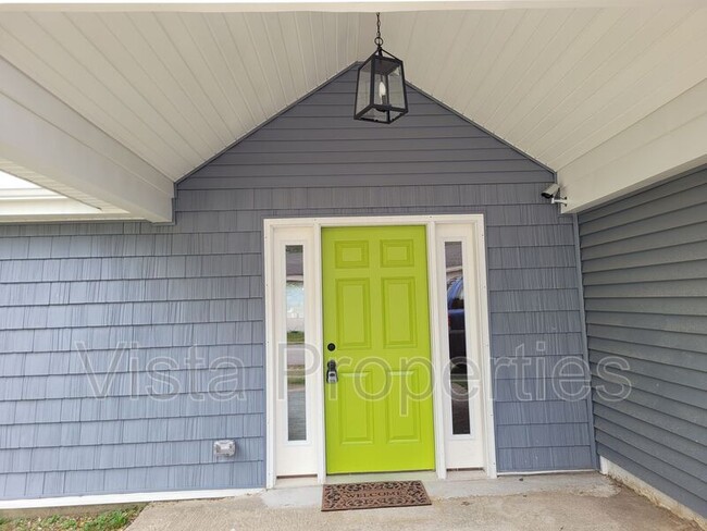 Building Photo - 4208 Lees Ln