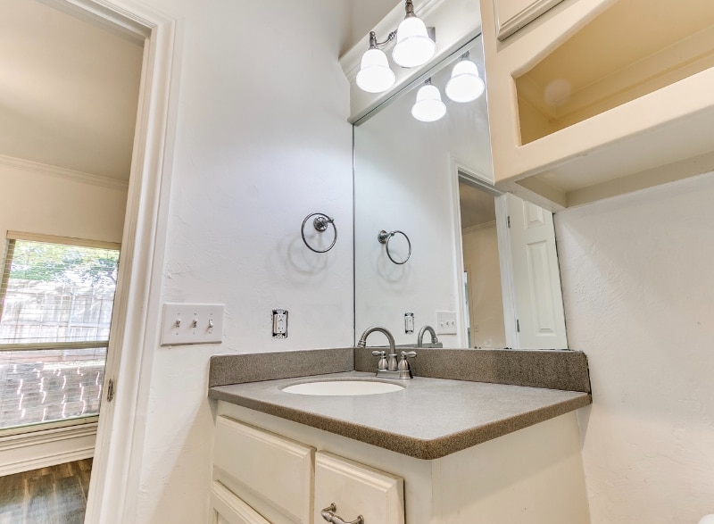 Building Photo - 13818 Oxford Dr