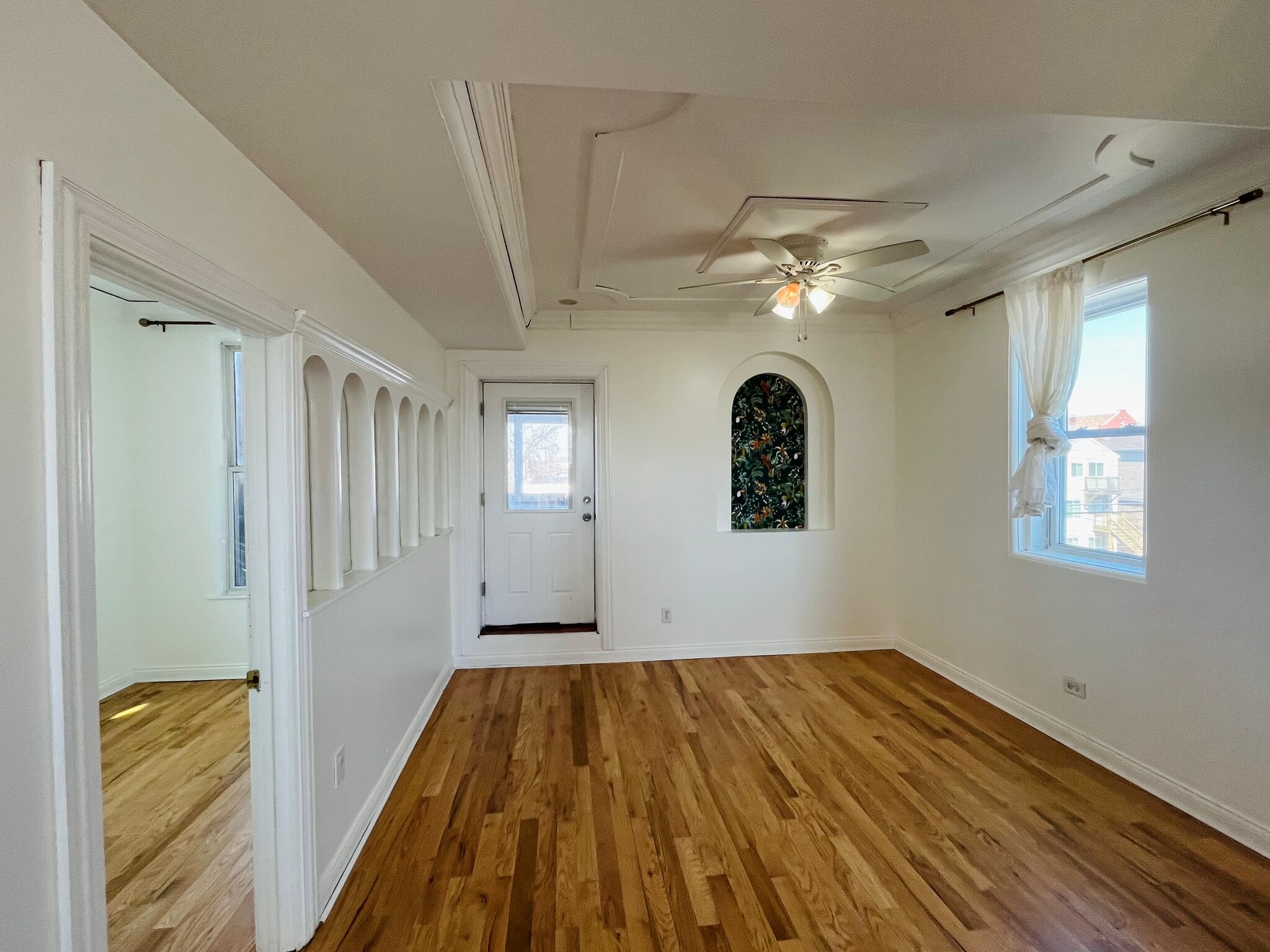 Building Photo - 2318 W 19th St