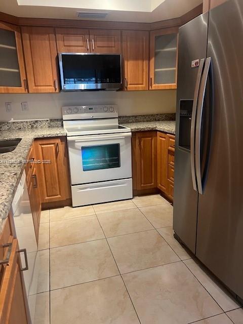 Building Photo - 8810 SW 123rd Ct