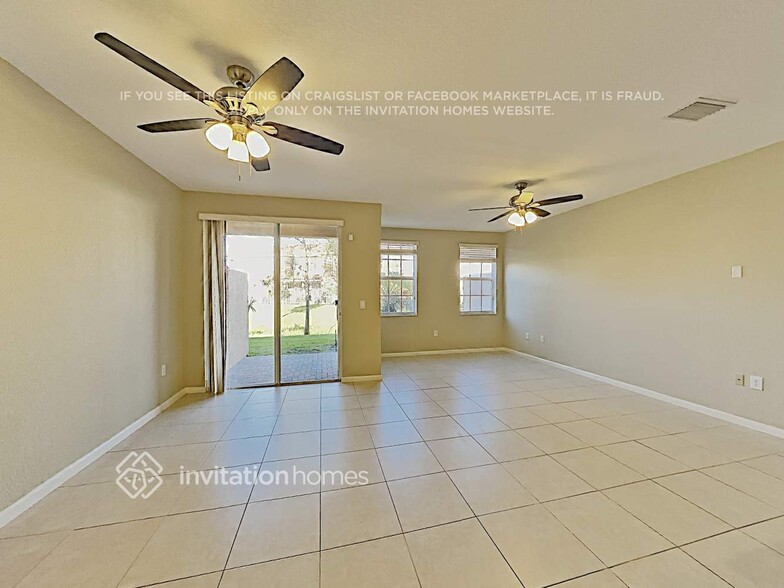 Building Photo - 247 Las Brisas Cir