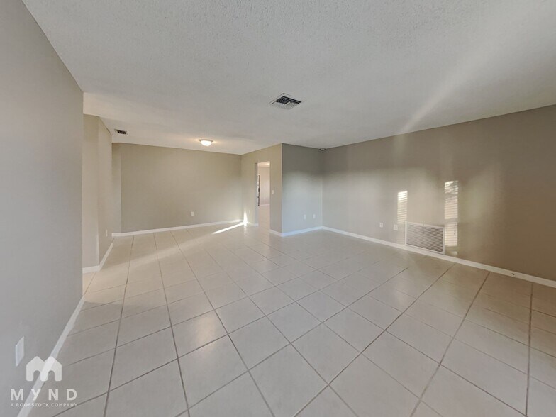 Building Photo - 6339 Langston Ave