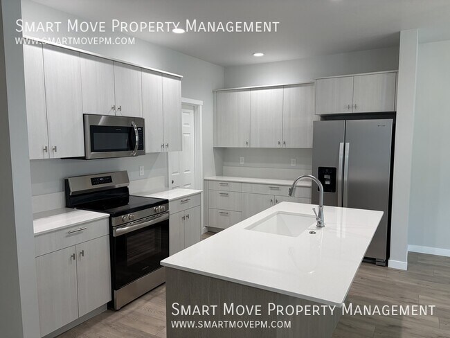 Building Photo - 611 W Snowy Owl St