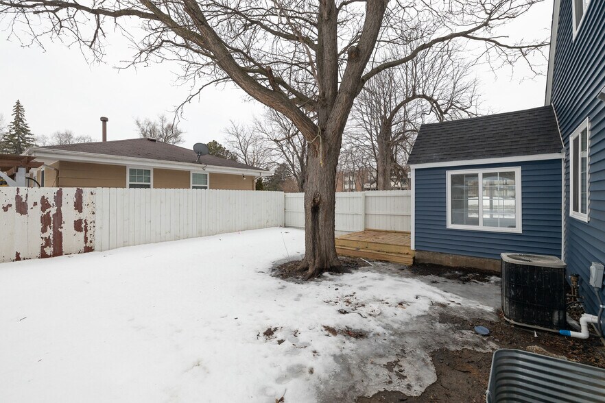 Building Photo - 8835 Nicollet Ave S