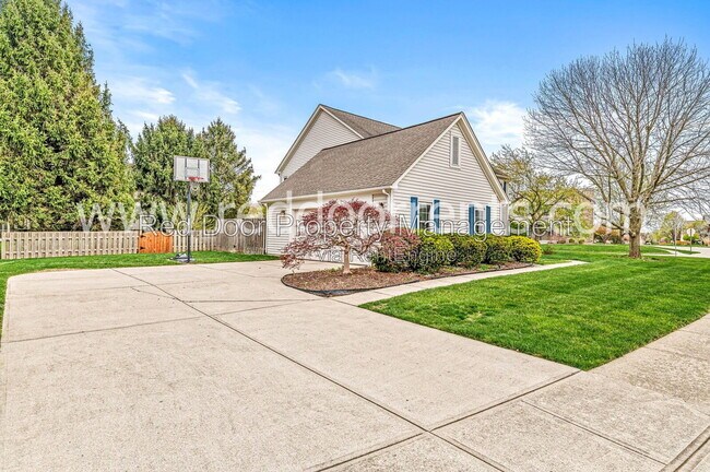 Building Photo - 261 Wyndotte Dr