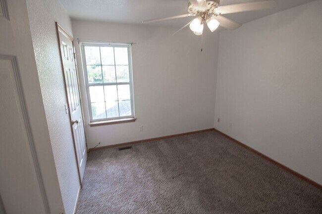Building Photo - 5340-5342-5342 Godas Cir