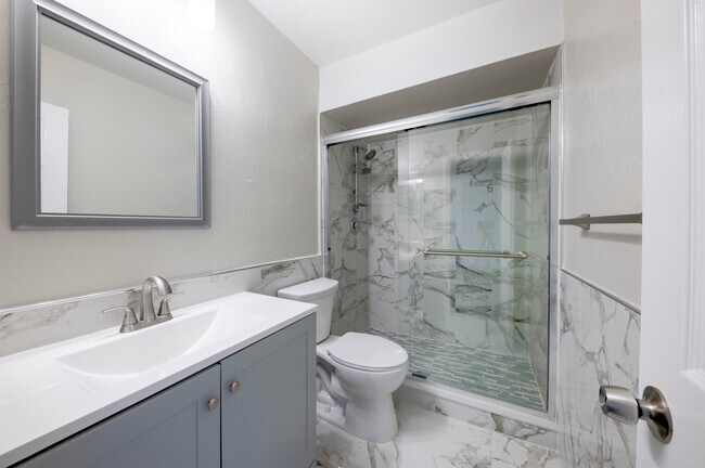 Building Photo - 8059 SW 18th Ct