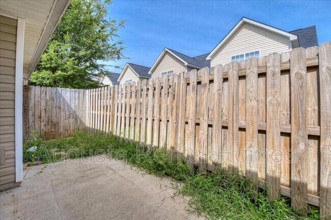 Building Photo - 2019 Buckhaven Way