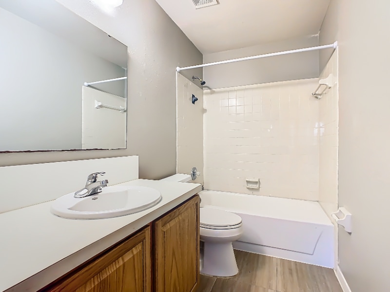 Building Photo - 1015 Harden Ct