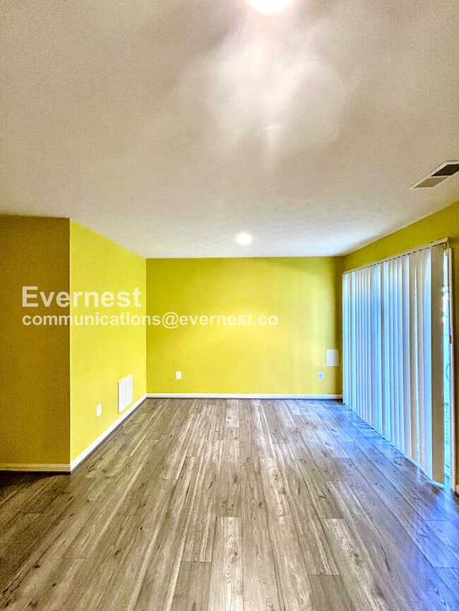 Building Photo - 18337 Democracy Ave