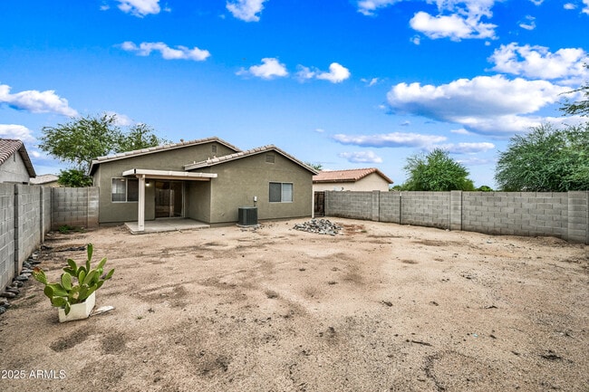 Building Photo - 6417 W Elwood St