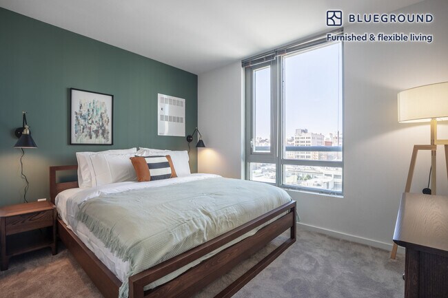 Building Photo - 400 Clementina St