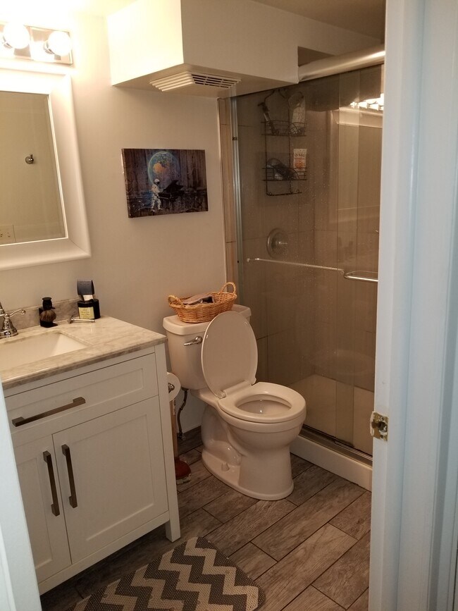 Bathroom #2 - 838 S Claremont Ave