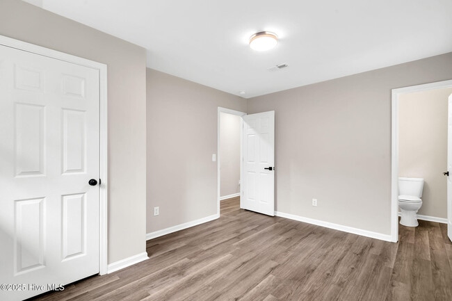 Building Photo - 114 Candlewood Dr