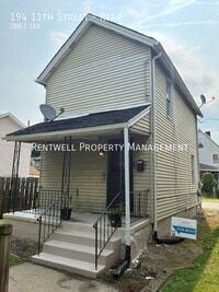 Building Photo - 194 11th St