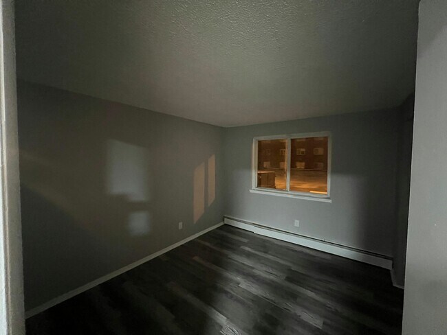 Building Photo - 13430 Euclid Ave