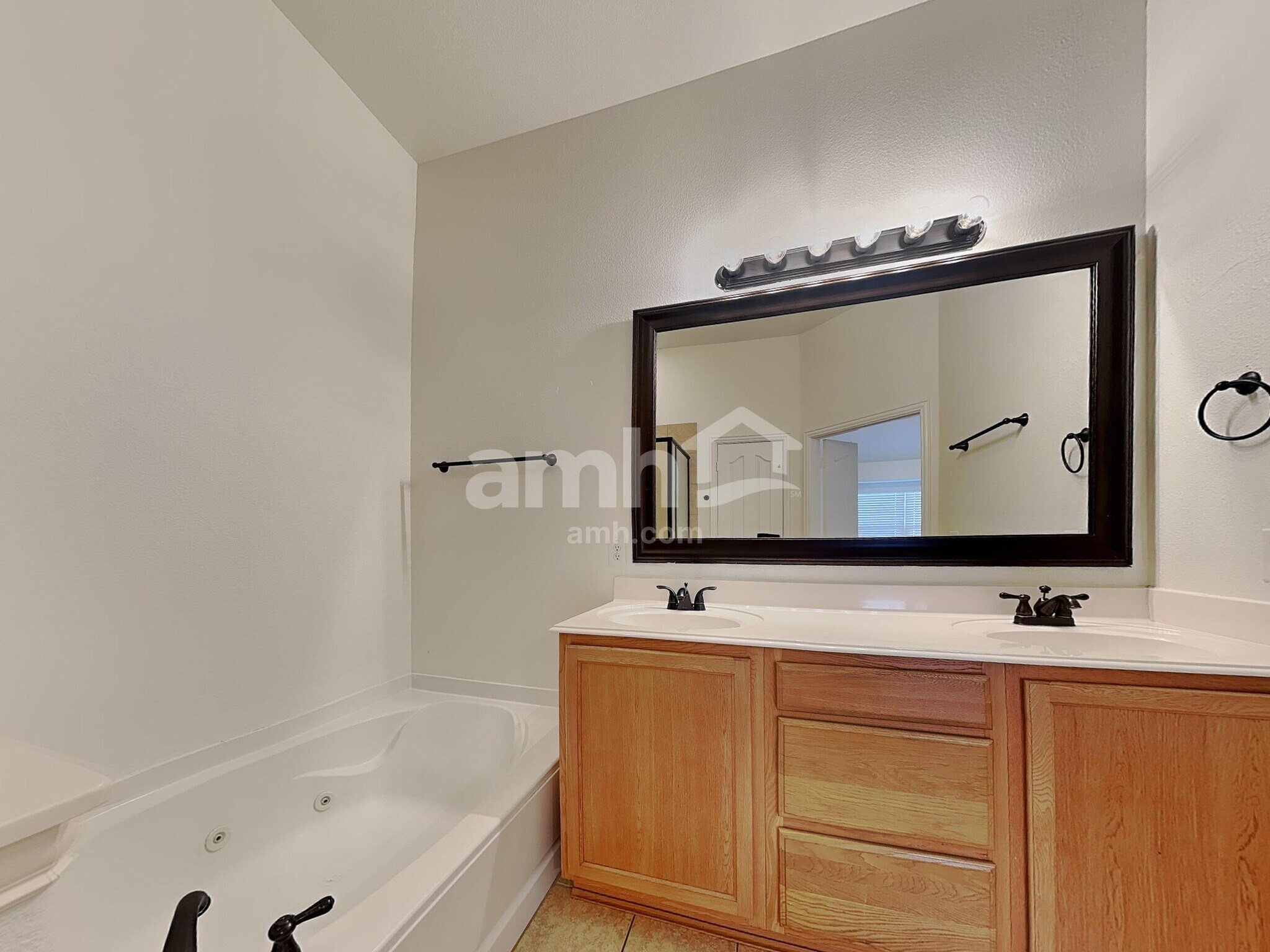 Building Photo - 1225 Concho Trail