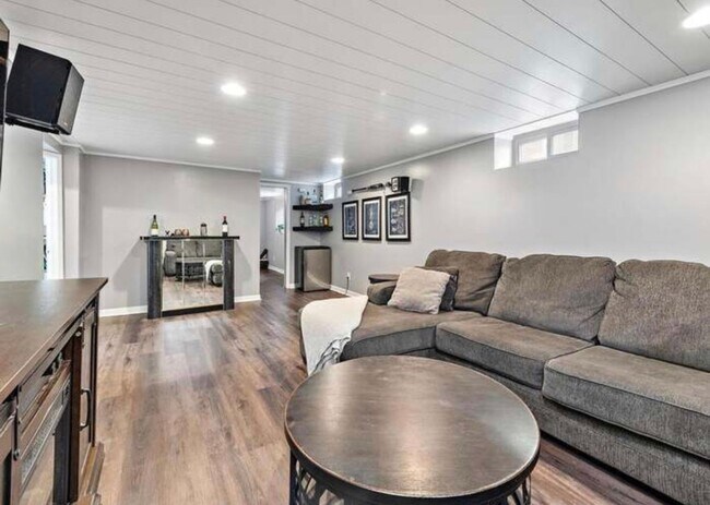 Building Photo - Lovely 4 Bedroom - Lee Park Neighborhood
